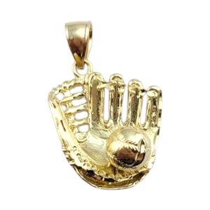 10 Karat Yellow Gold Baseball Glove And Articulated Ball Charm #22252